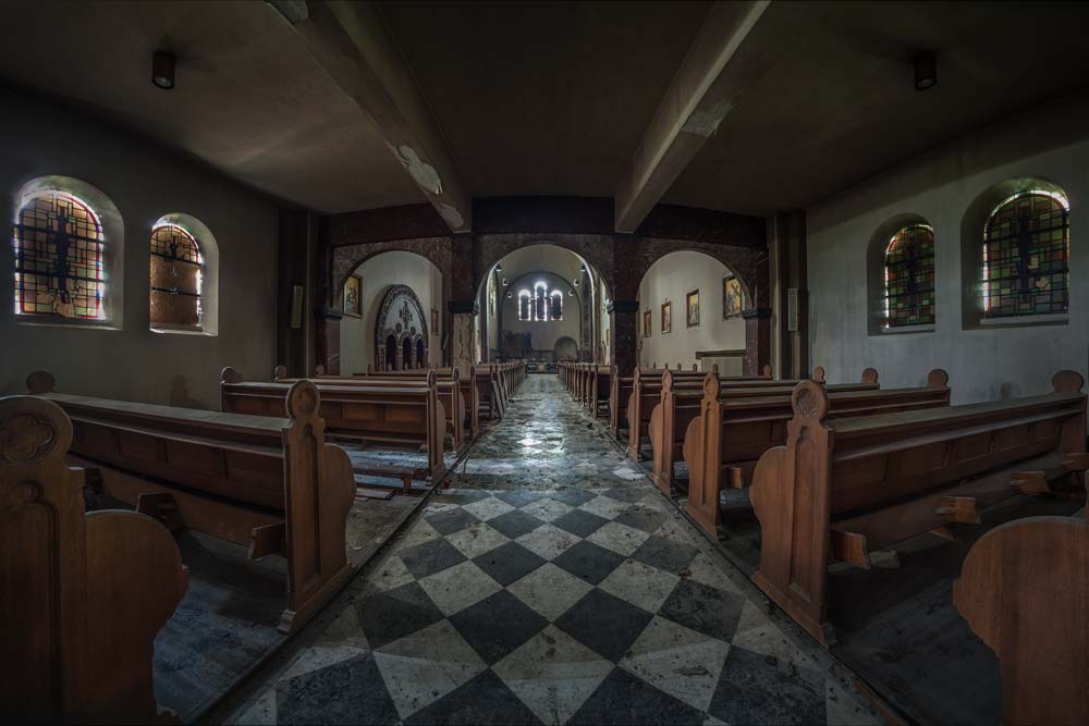Dark Church, urbex. Een overzichtje van deze verlaten kerk in Nederland.