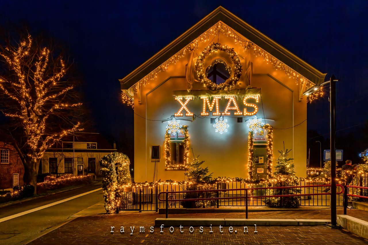 het mooie kerst station in Arkel