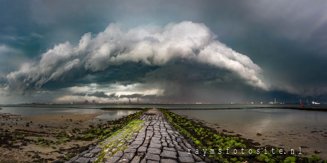 Shelfcloud panorama Hoek van Holland
