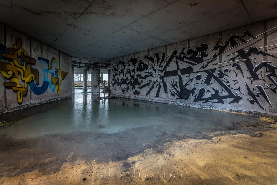 Graffiti Factory. Een verlaten fabriek in België met allemaal graffiti.