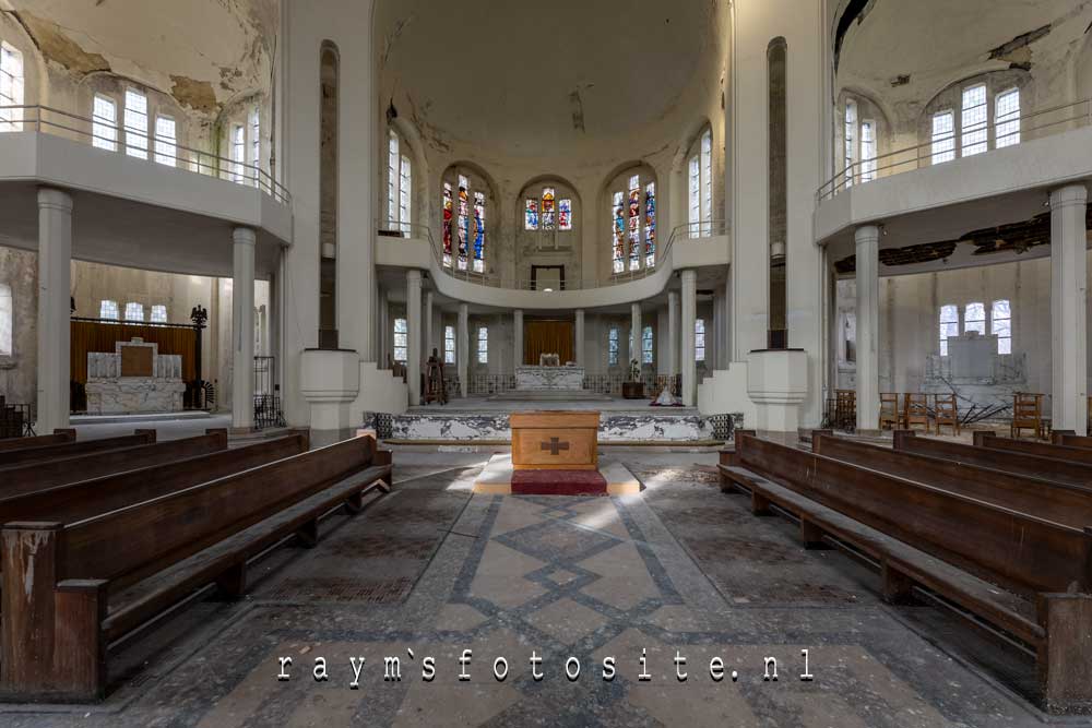 Nieuwe urbexlocaties 2026, Eglise Acoustic. Nieuwe urbexlocaties 2026, Eglise Acoustic.