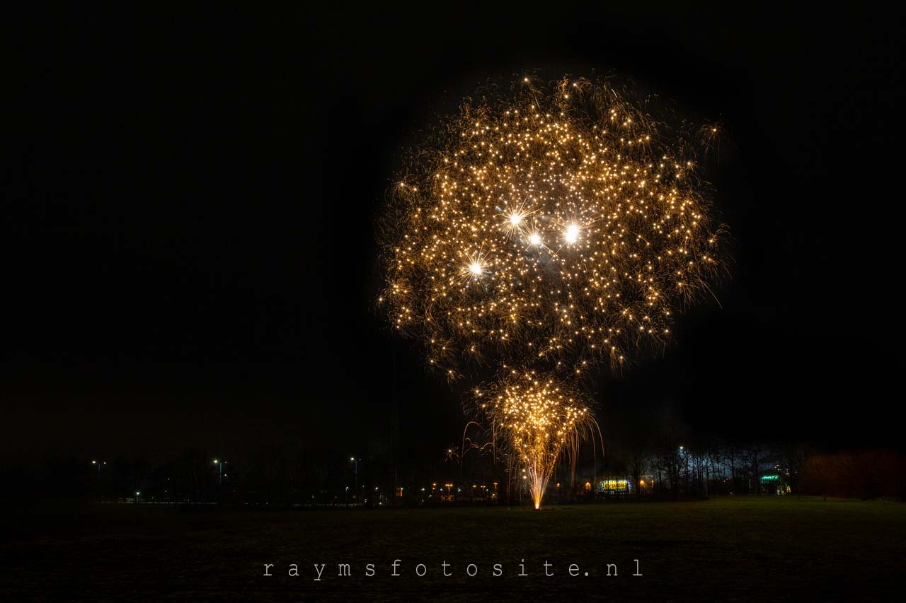 Vuurwerkshow 2019. Foto`s van een vuurwerkshow in Zoetermeer.