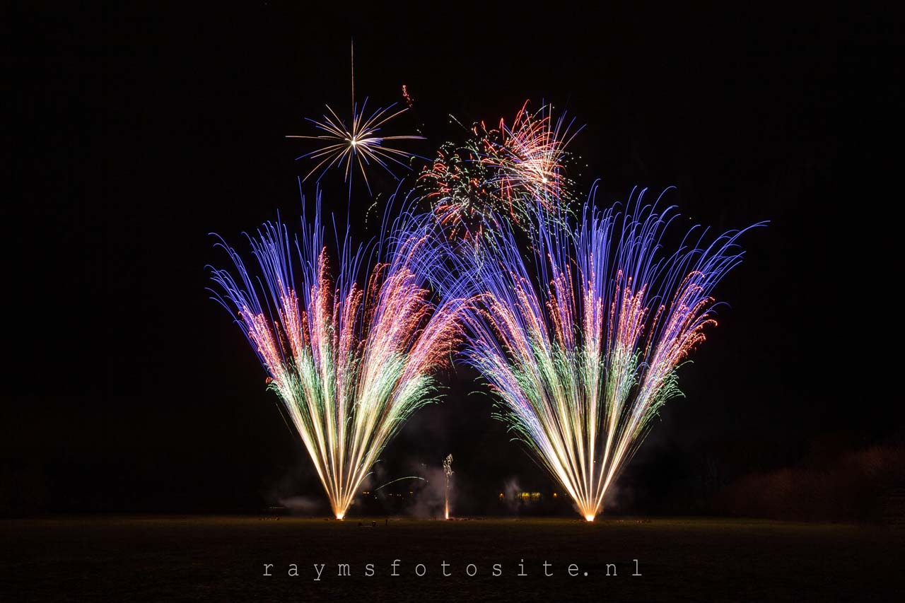 Vuurwerkshow 2019. Foto`s van een vuurwerkshow in Zoetermeer.