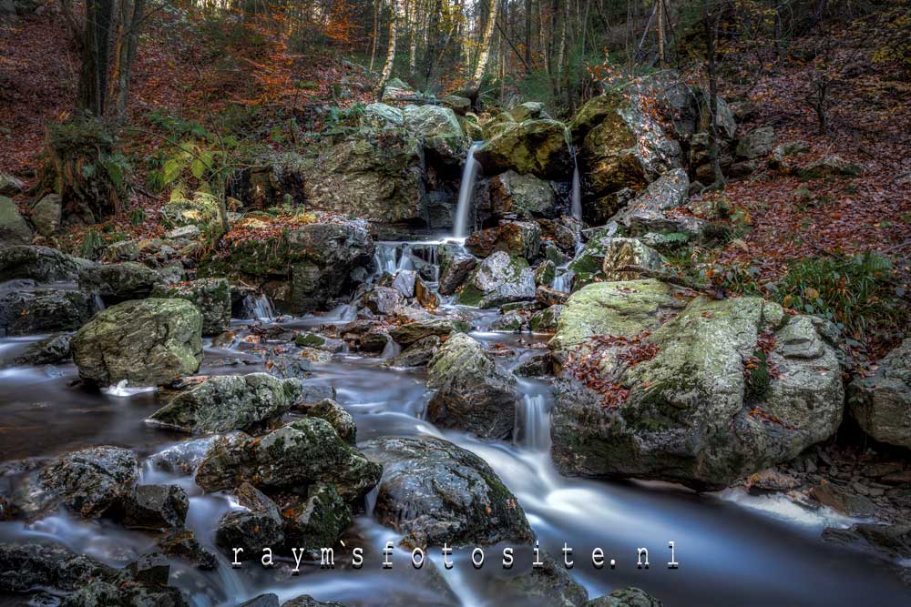 Cascade de Nutons, waterval bij de Statte in België.