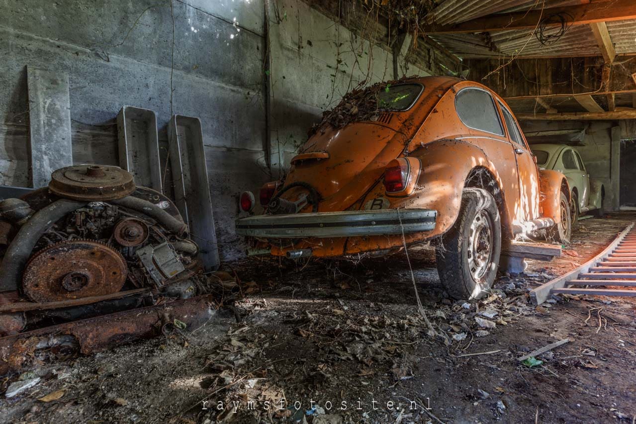 Volkswagen Barn. verlaten auto`s in België.