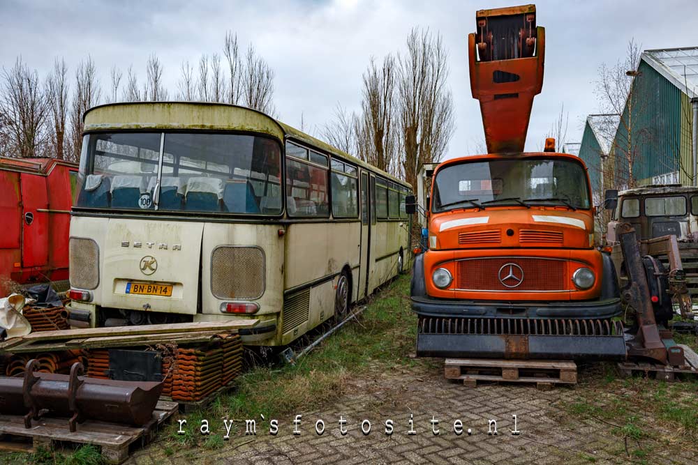 Car club Nederland. Auto`s en andere voertuigen op diverse terreinen.