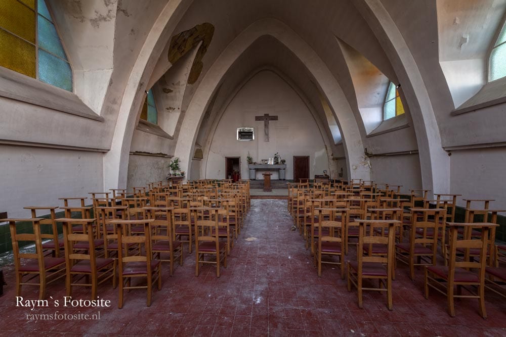 Chapelle des mineurs is een kerkje uit 1936 gebouwd in art-deco stijl.