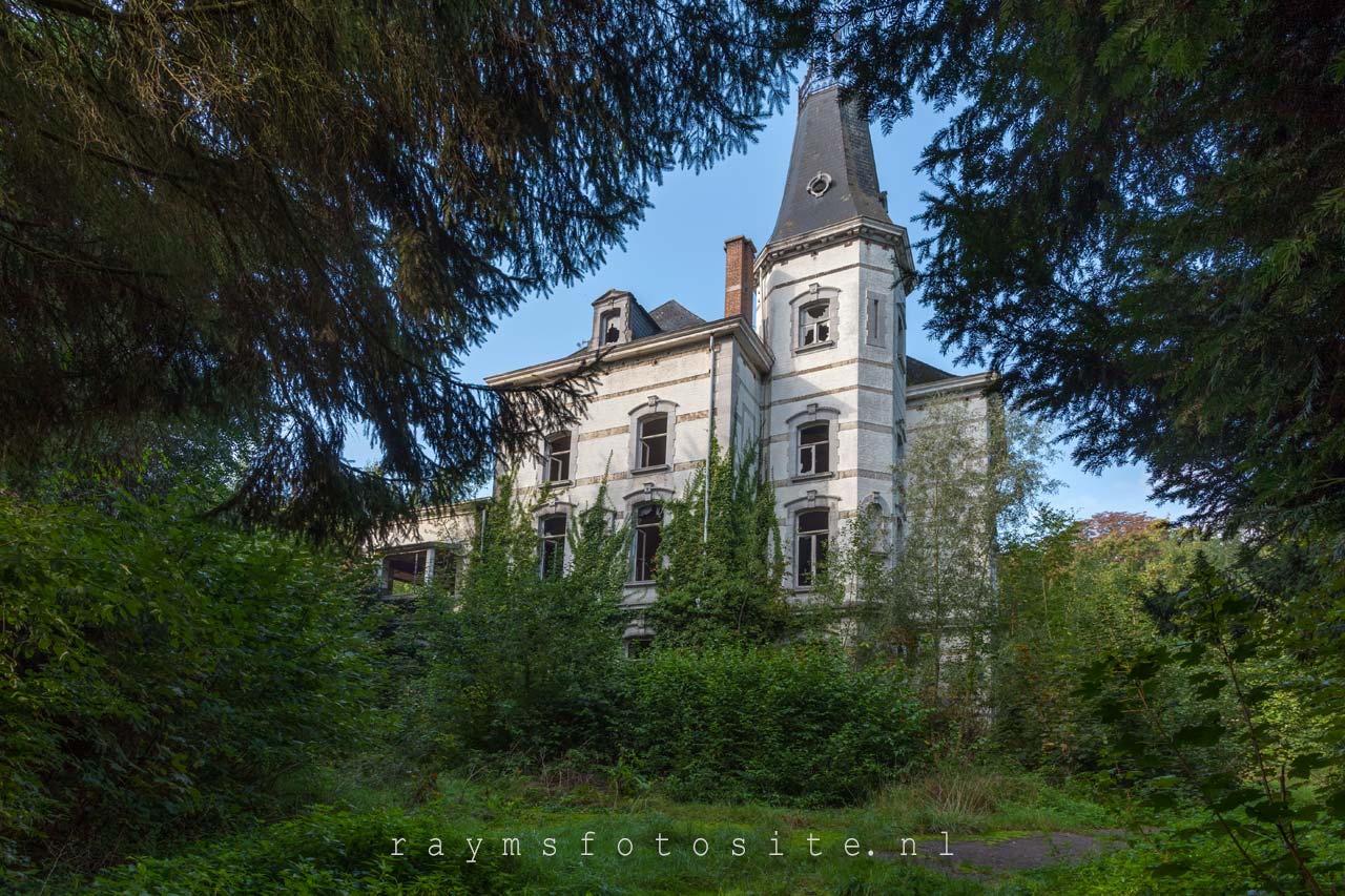 Chateau Rochendaal, een verlaten kasteel in België