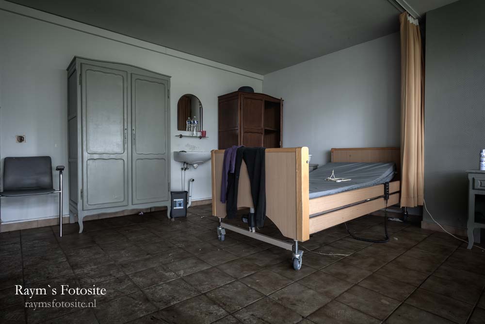 Home Pongo urbexlocatie. Een verlaten rusthuis in België.