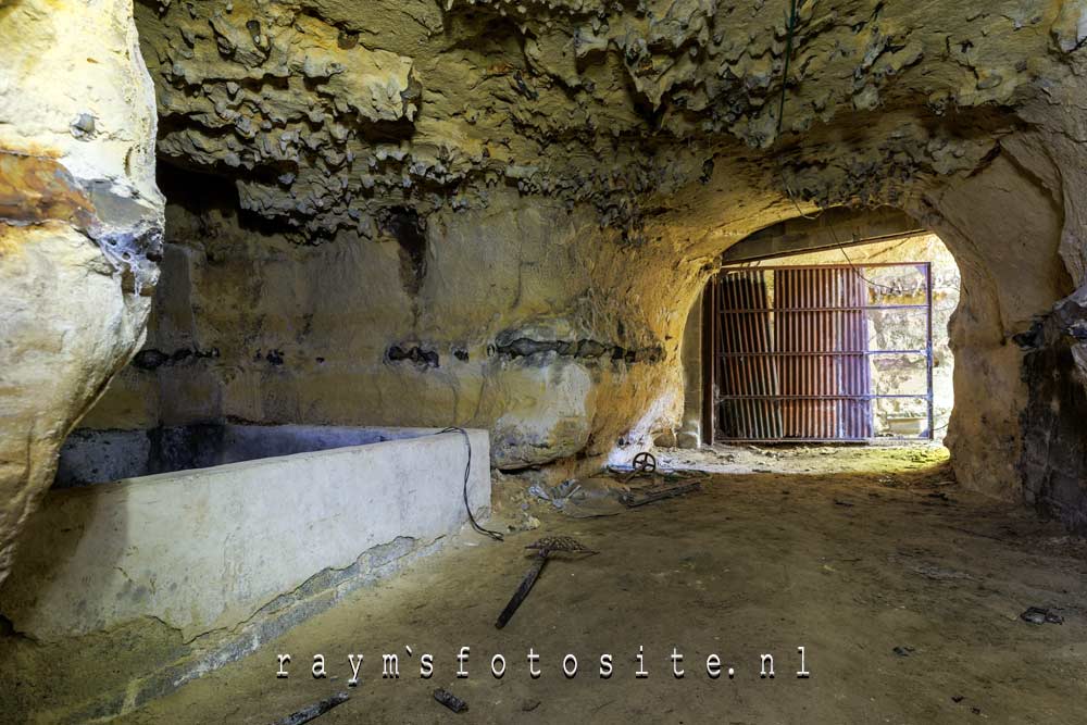 Le trou aux Vaches urbex België. Toen ik er was waren er geen koeien,maar wel schapen.