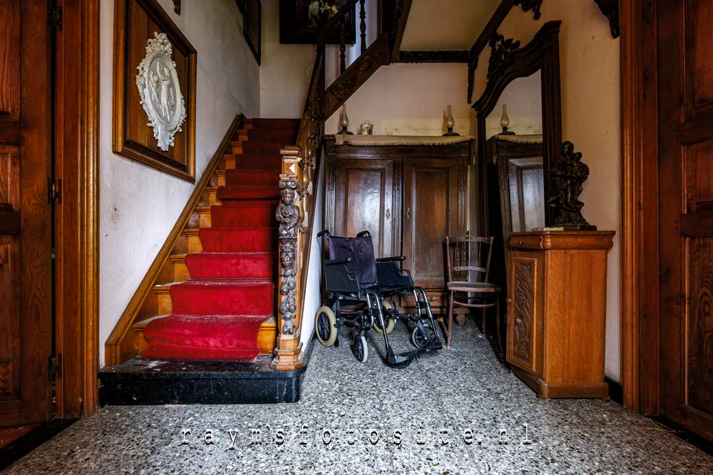 Naar ik begreep, is een huis 40 jaar leter, nog steeds van een eigenaar in België.