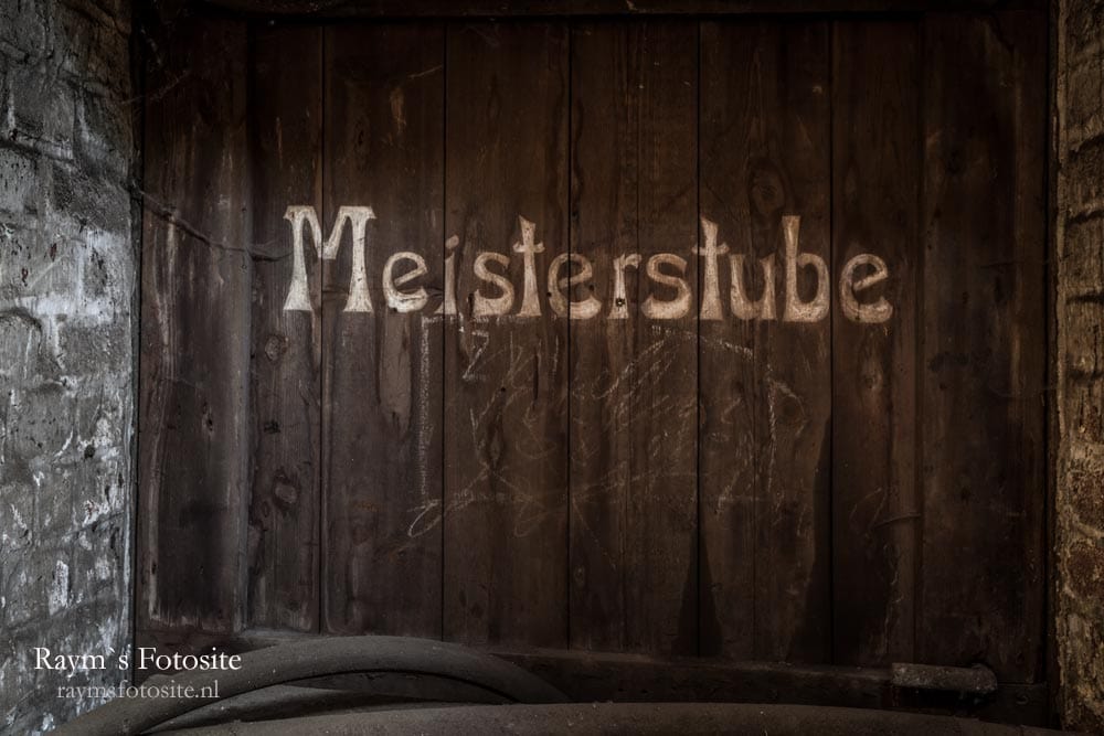 Meisterstube. En hier komt de naam vandaan. Meisterstube, oude verlaten industrie in Duitsland.