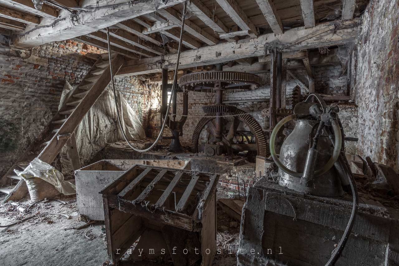 Old Mill urbexlocatie. Een oude verlaten molen in België.
