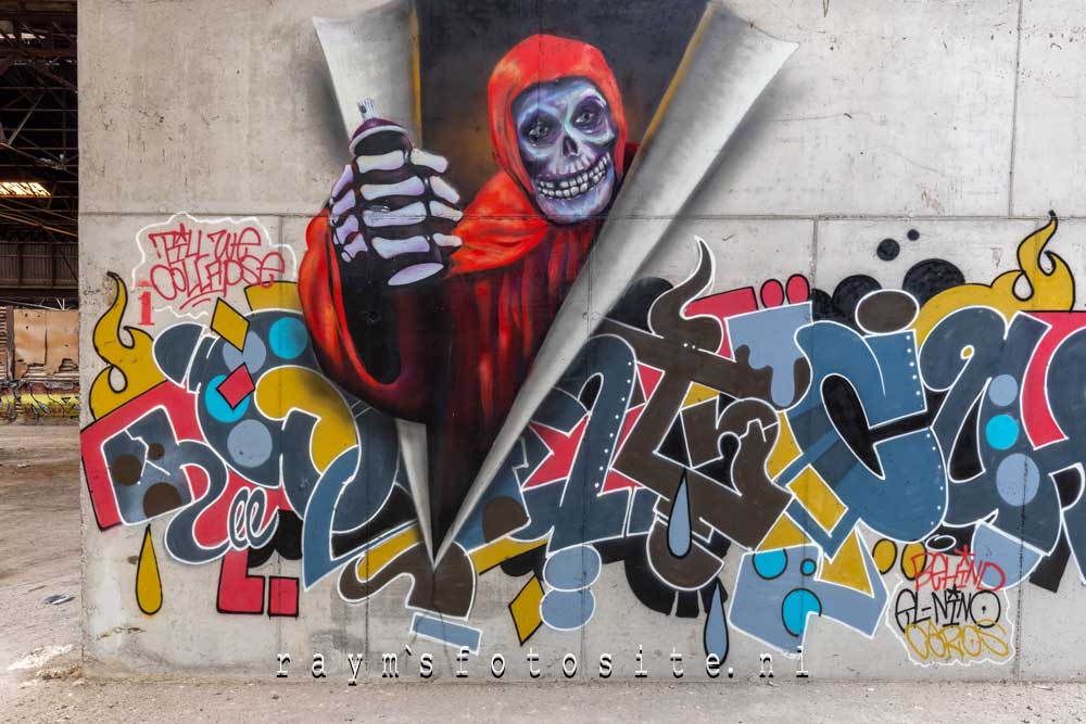 Gaaf dat doodshoofd. Ik had een andere locatie al graffiti factory genoemd, dus dat kon niet meer.