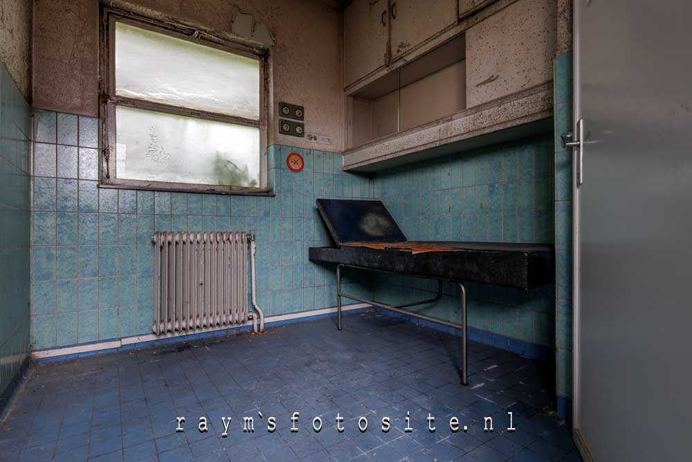 En hier zal men patiënten behandeld hebben met Fysiotherapie.
