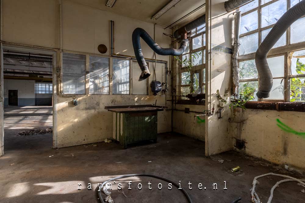 Deze fabriek is een hele bekende naam in de glaswereld.