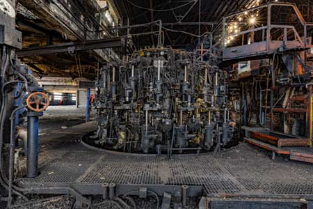The Glassware Factory. Verlaten glasfabriek in België.