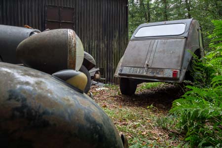 Old Rusty vintage Citroëns.