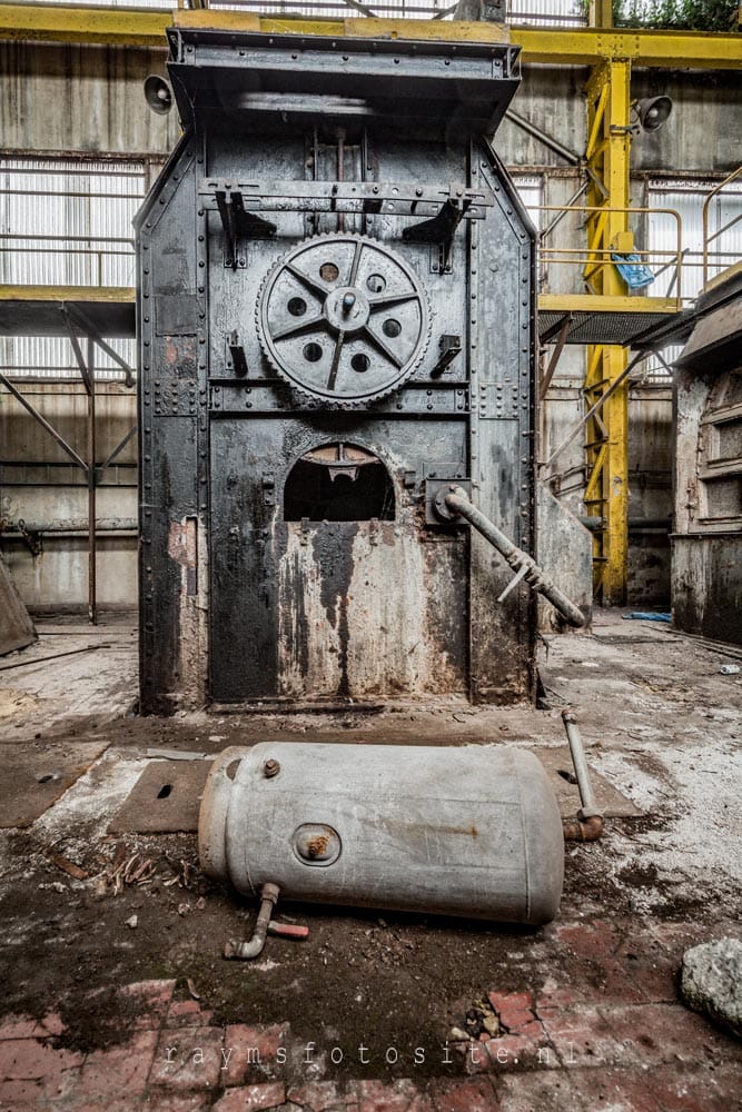 Generator Ideal. Verlaten industrie in België.