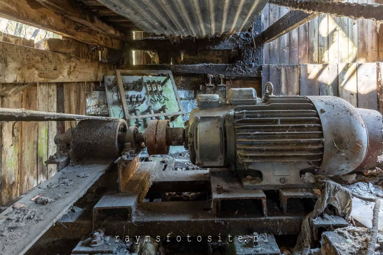 Oude verlaten industrie in België.