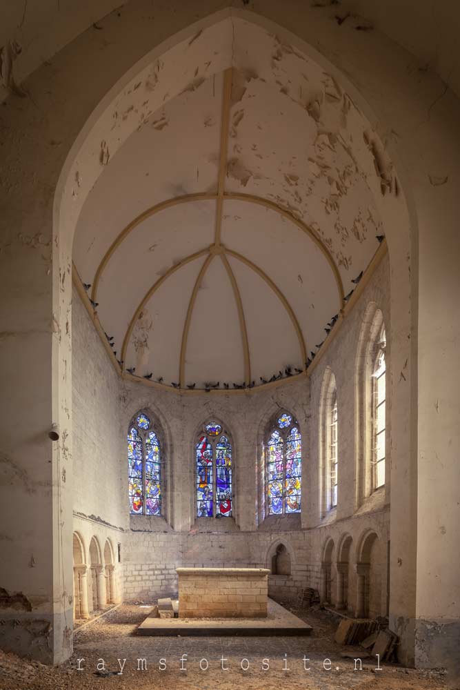 Pigeon Church urbex. Een verlaten kerk in België.