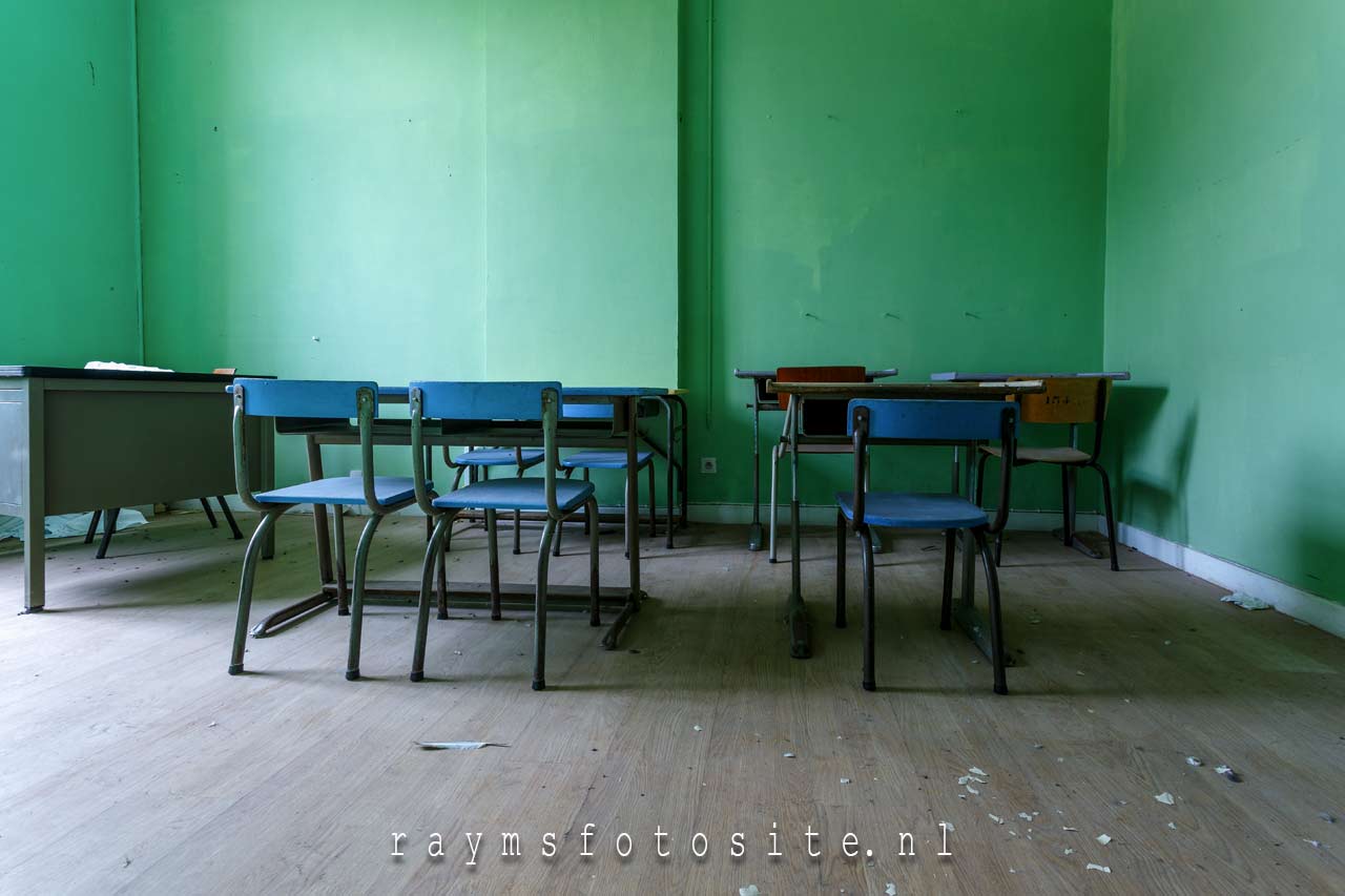 Ecole du Mur Vegetal. Verlaten school in België